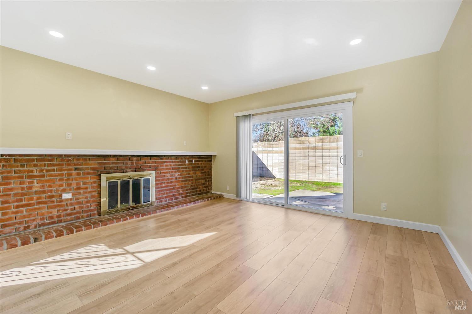 3435 Klamath Woods Place