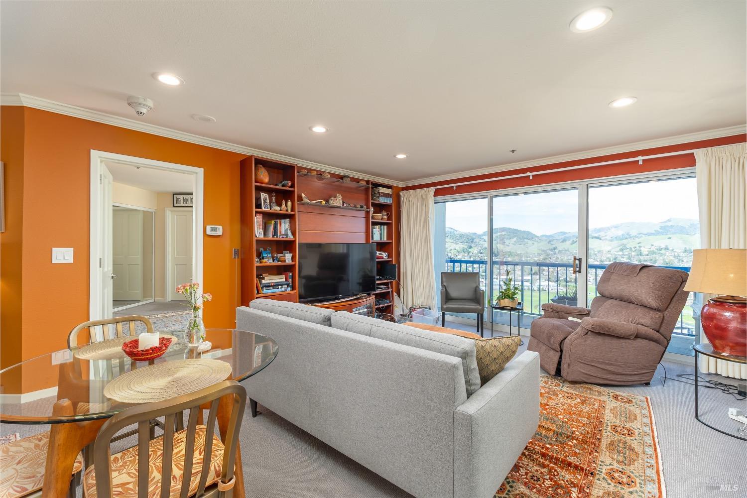 100 Thorndale Drive Unit: 434