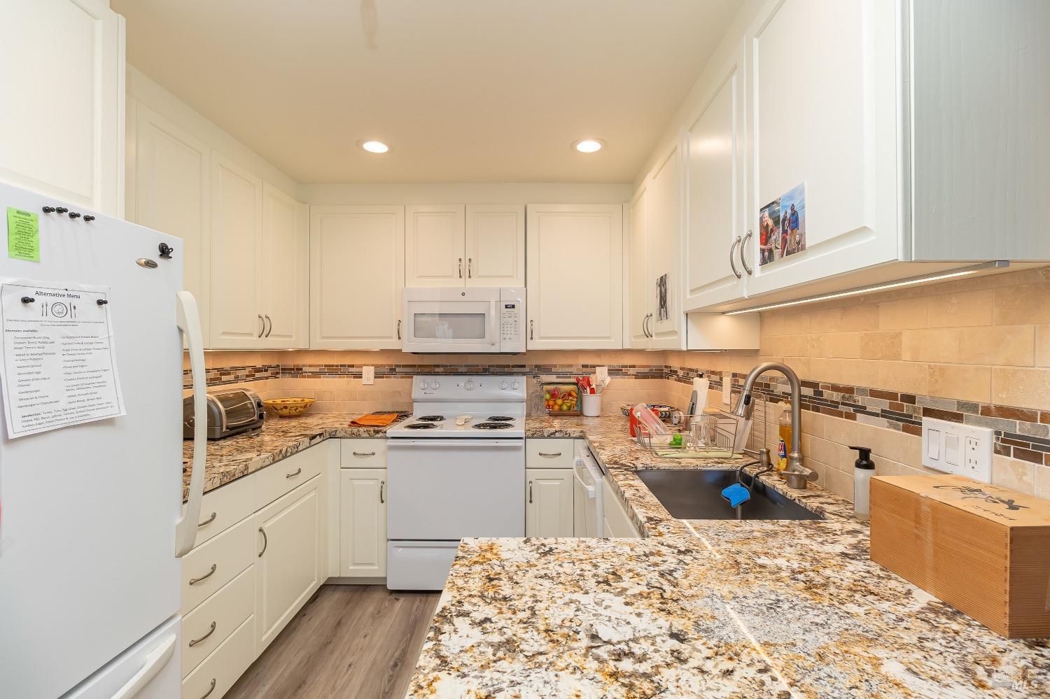 100 Thorndale Drive Unit: 434