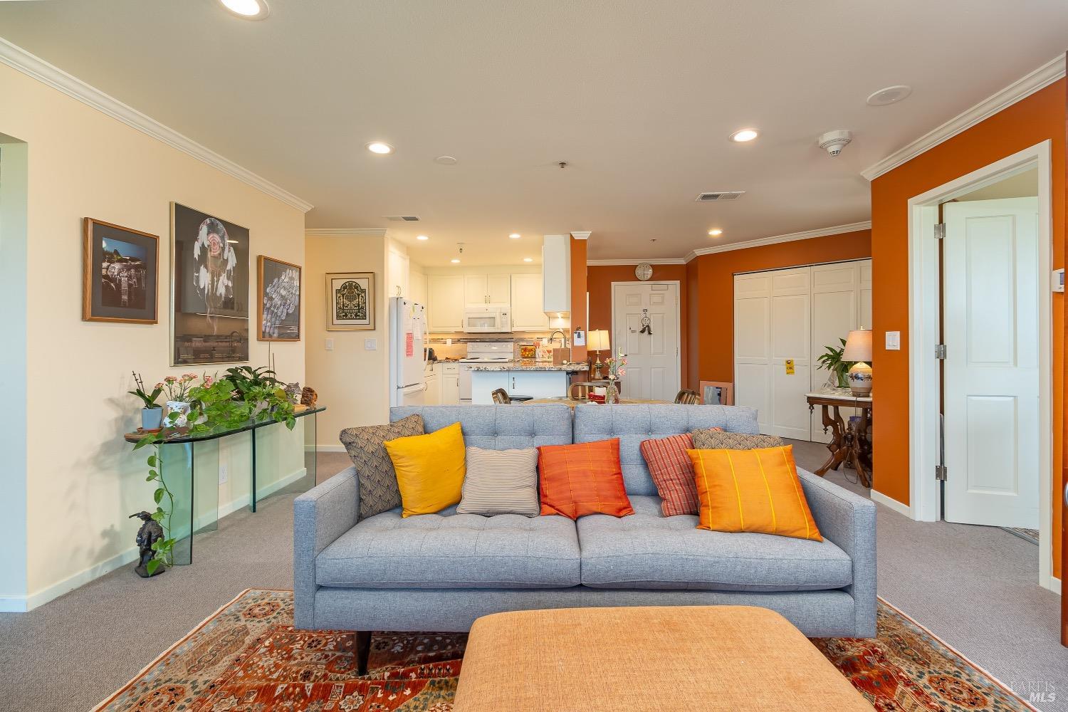 100 Thorndale Drive Unit: 434