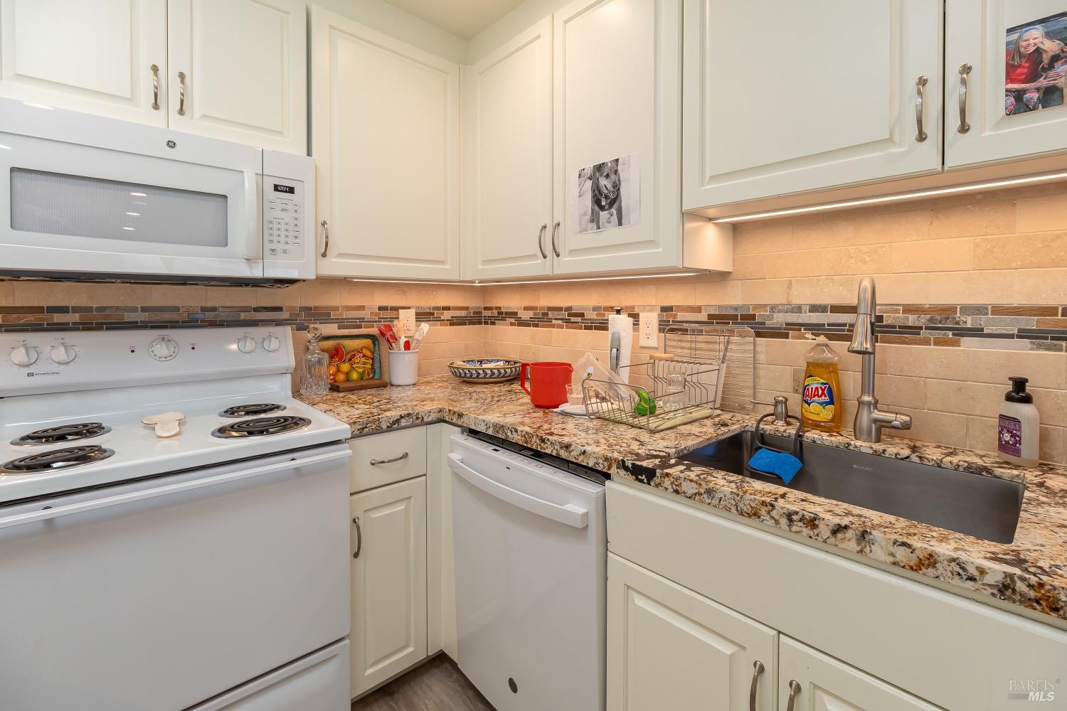 100 Thorndale Drive Unit: 434