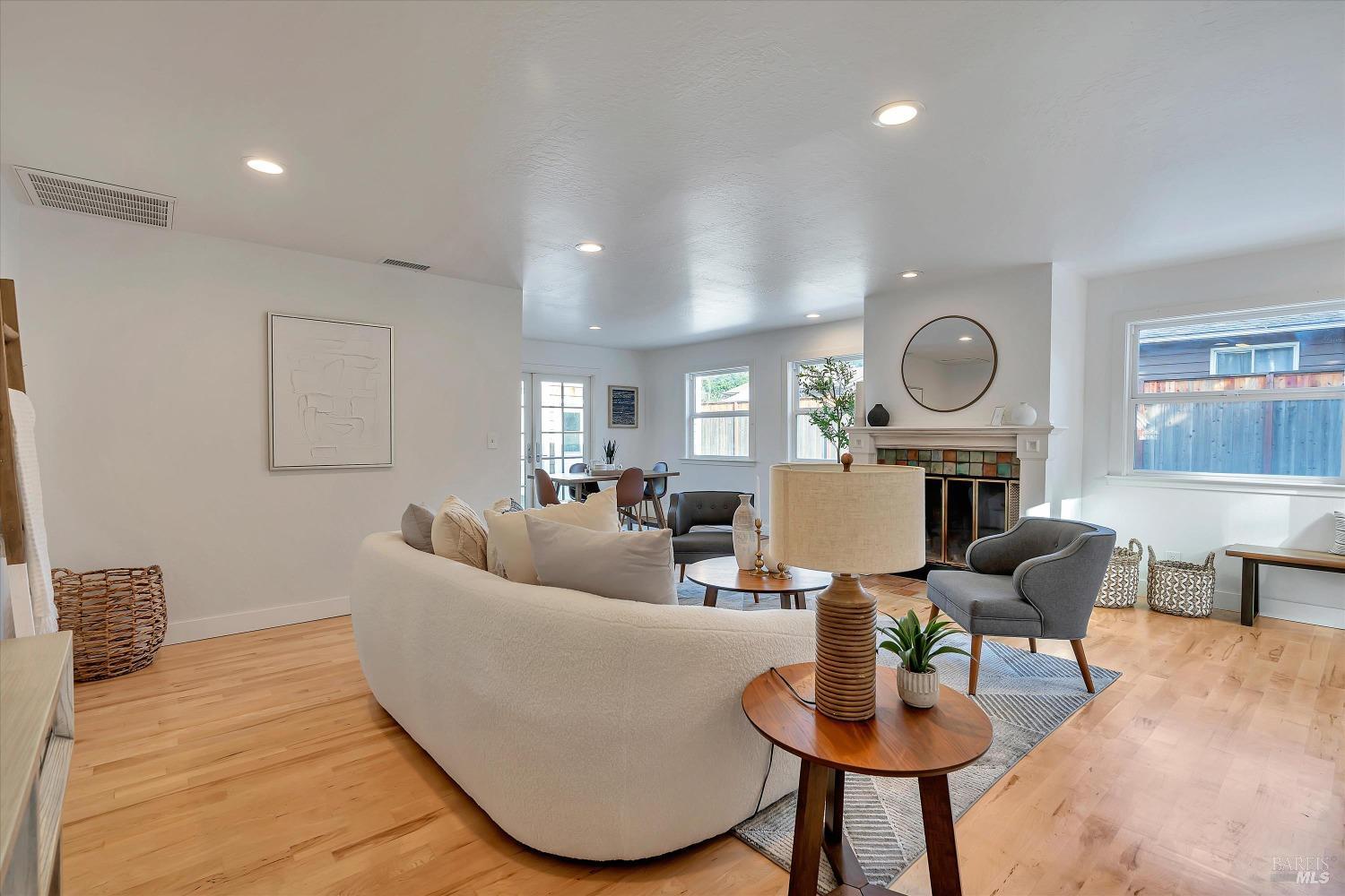 1830 indian Valley Rd