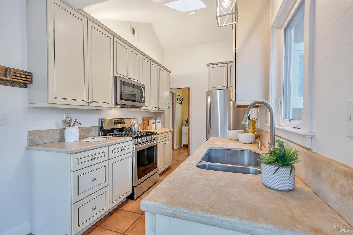 1830 indian Valley Rd