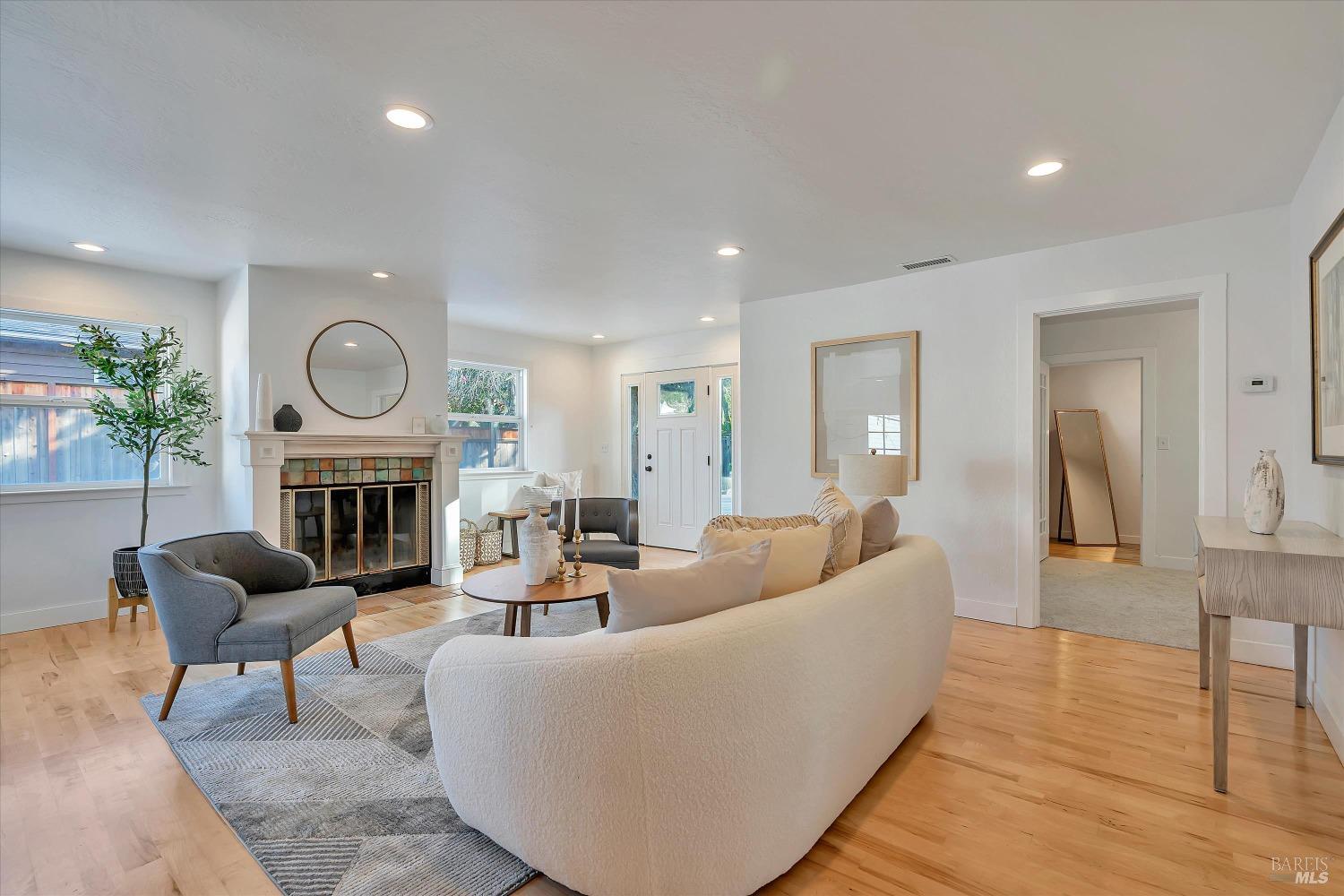 1830 indian Valley Rd