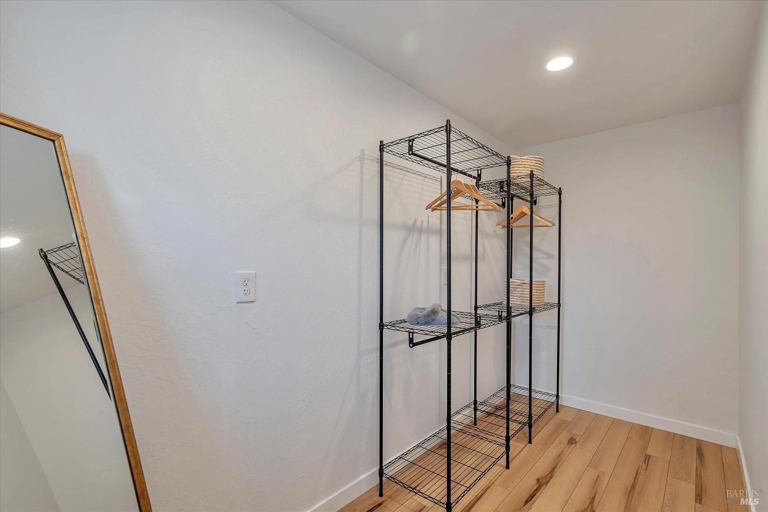 1830 indian Valley Rd