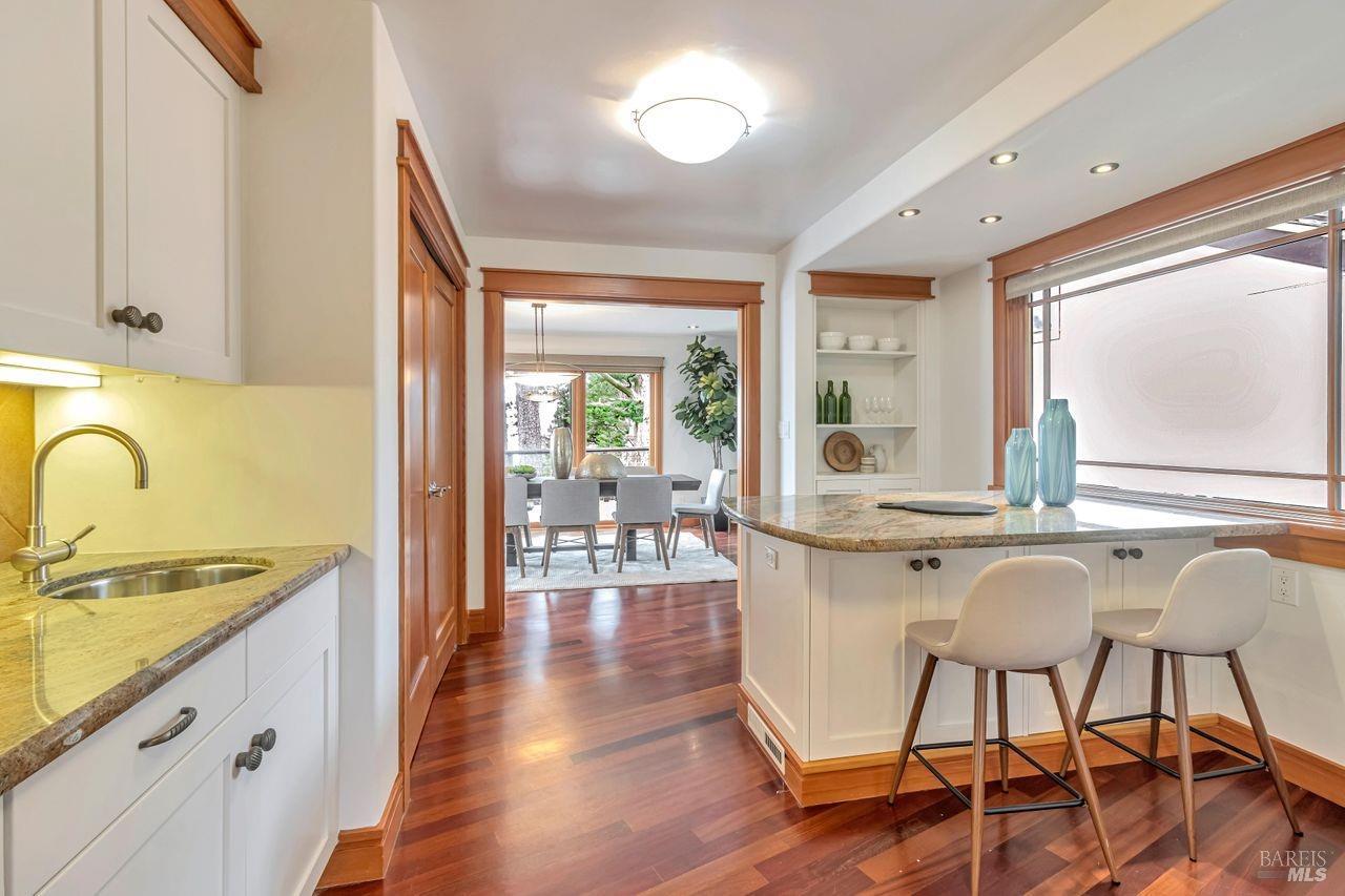 6261-6261 Melville Dr