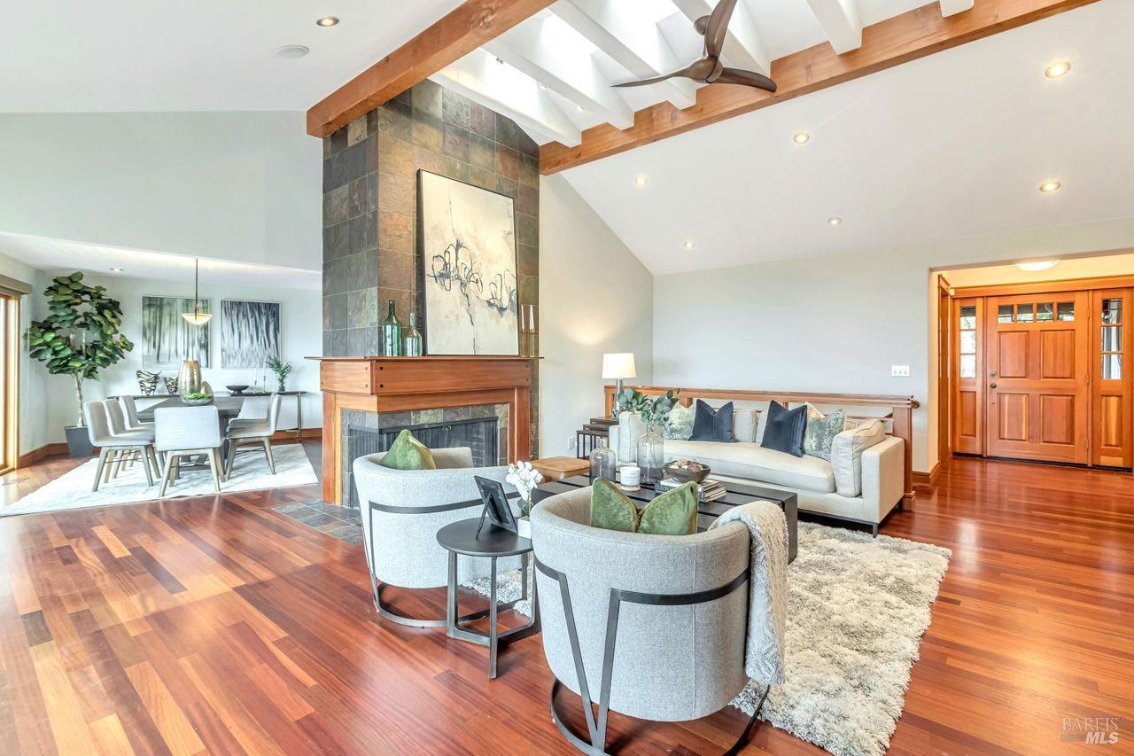 6261-6261 Melville Dr