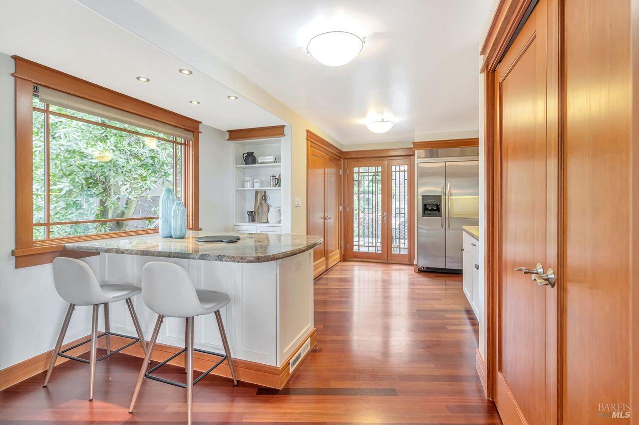 6261-6261 Melville Dr