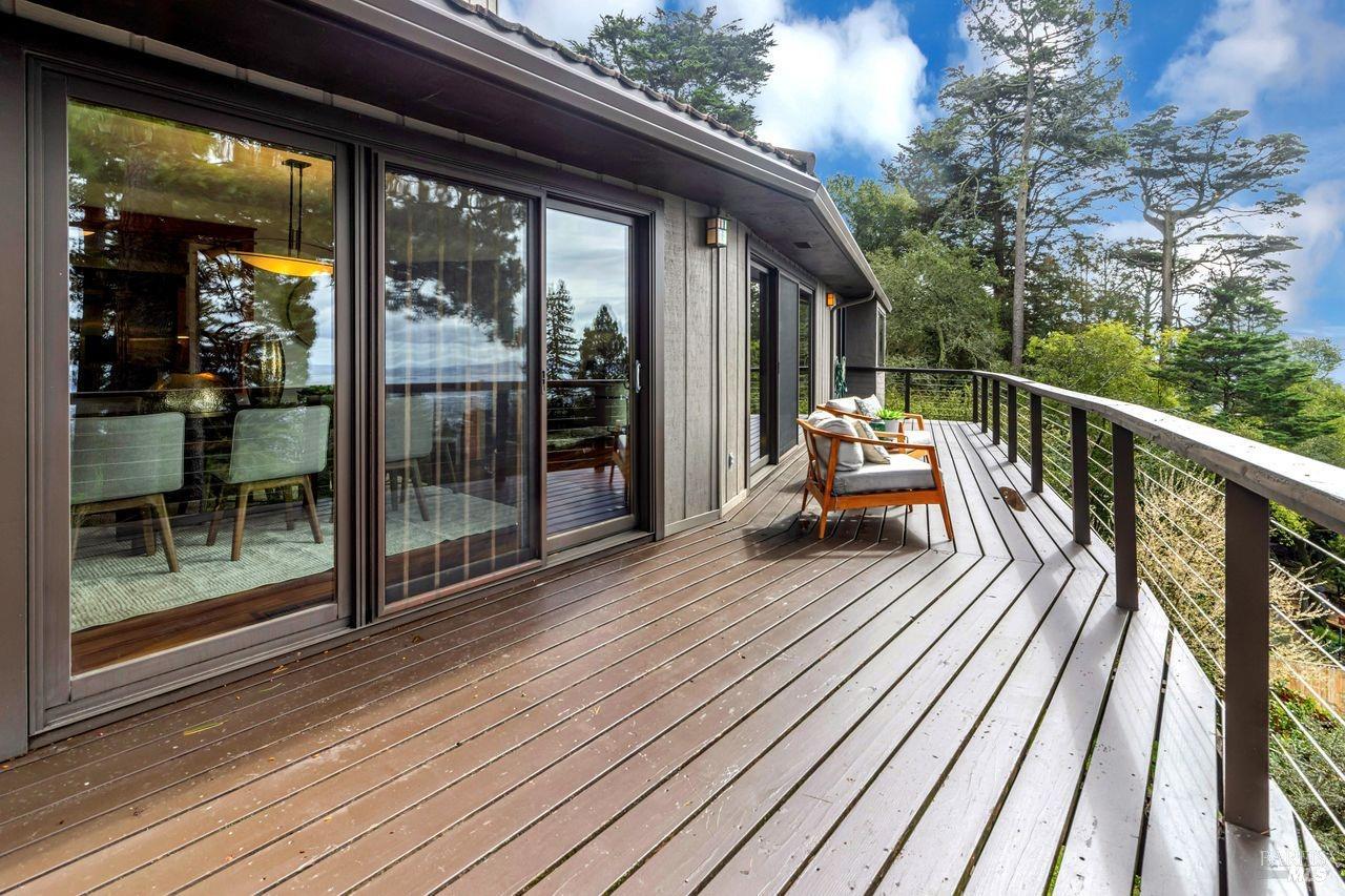 6261-6261 Melville Dr