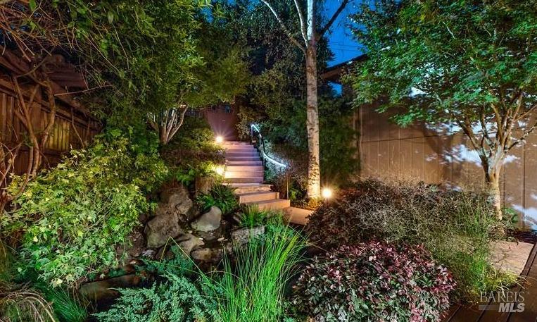 6261-6261 Melville Dr