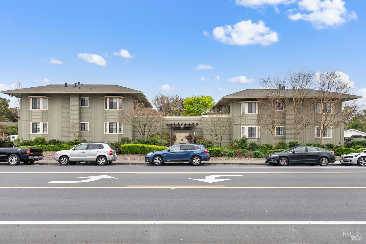 720 Petaluma Blvd S #6