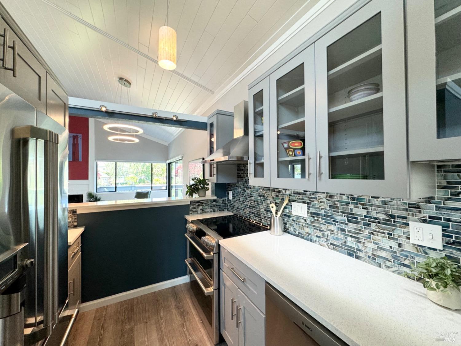 505 Larkspur Plaza Dr #8A