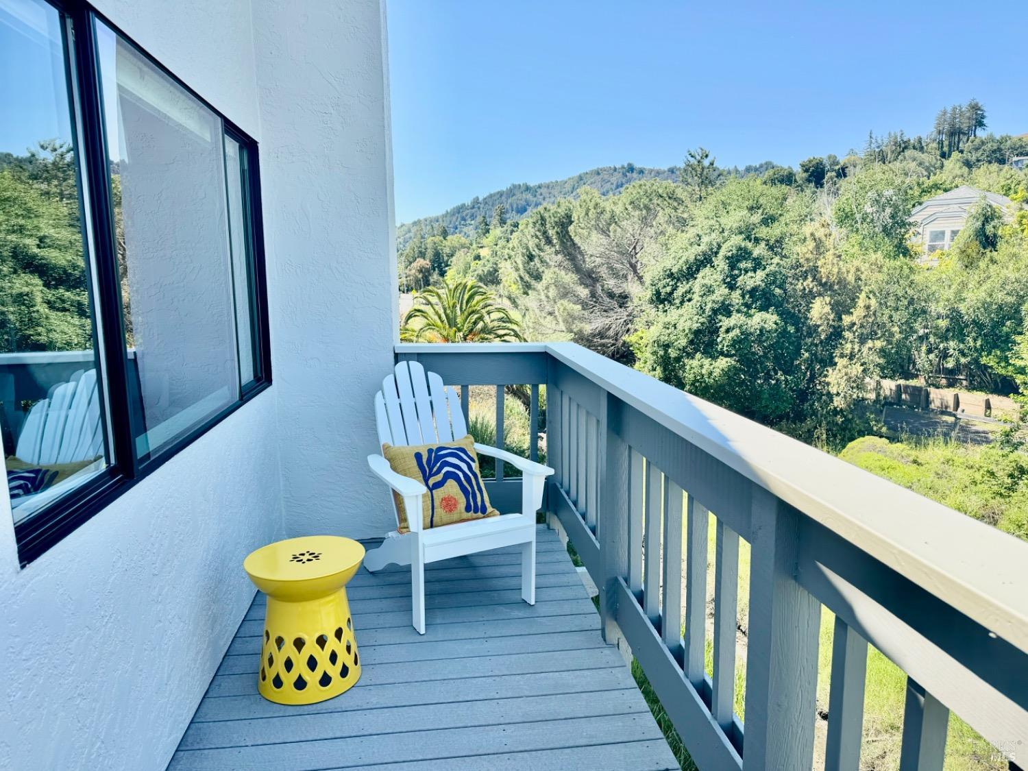 505 Larkspur Plaza Dr #8A