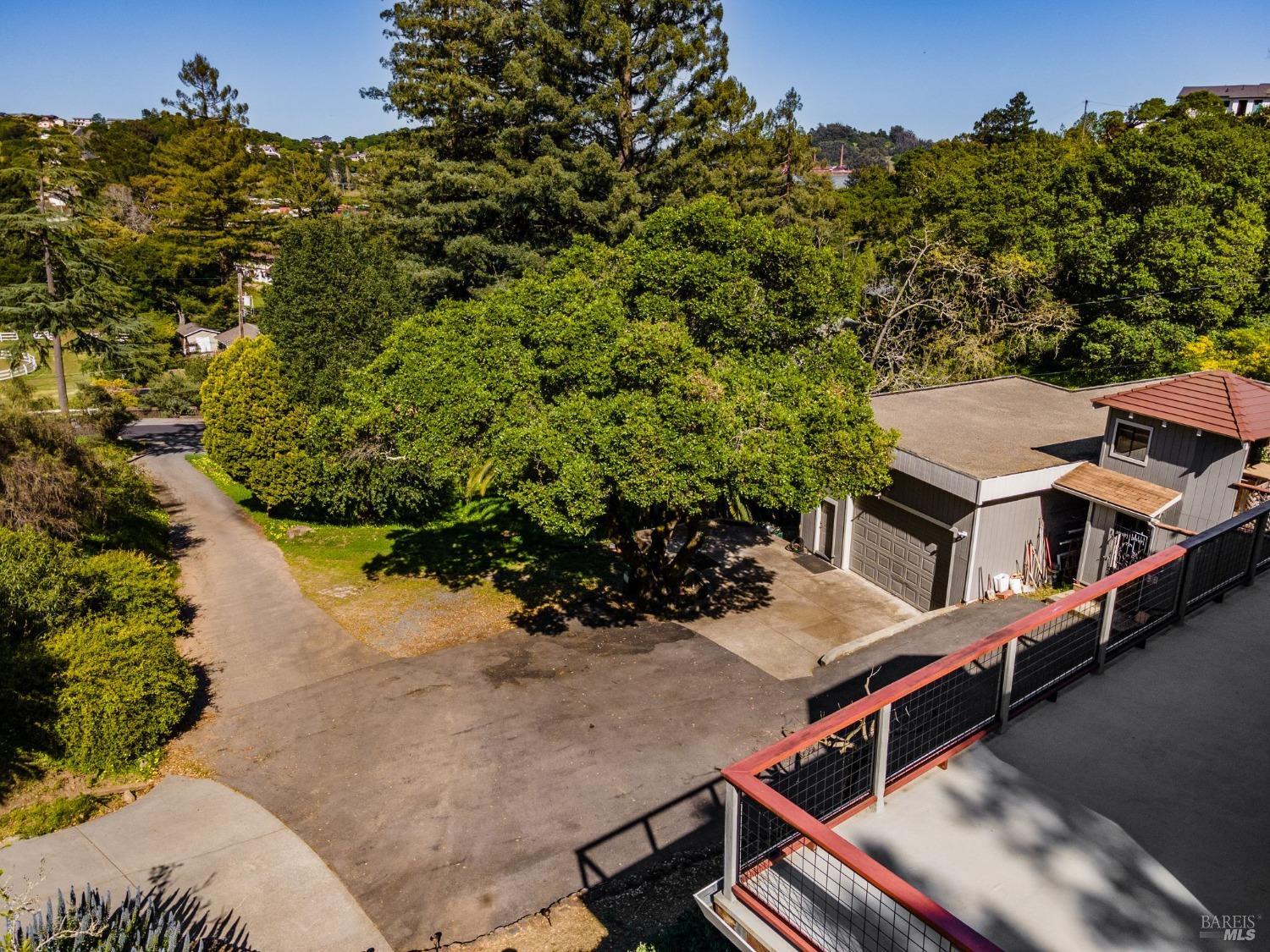 31 Manzanita Ave