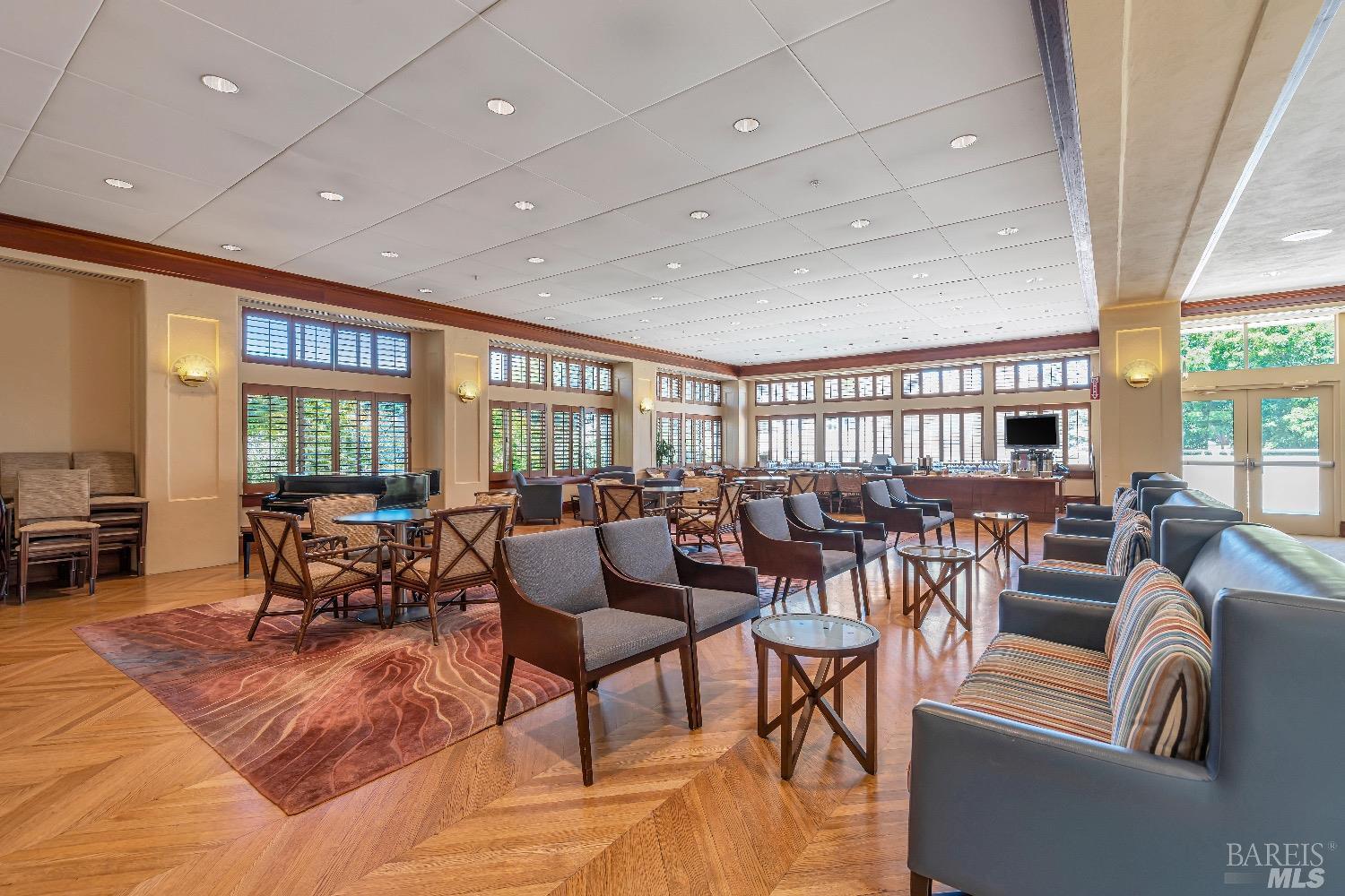 200 Deer Valley Rd #3B