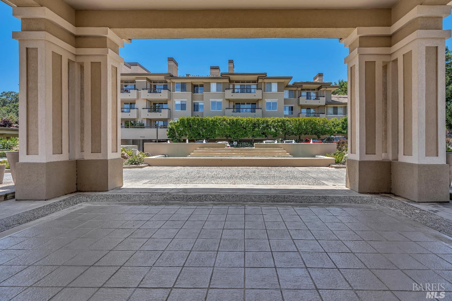 200 Deer Valley Rd #3B