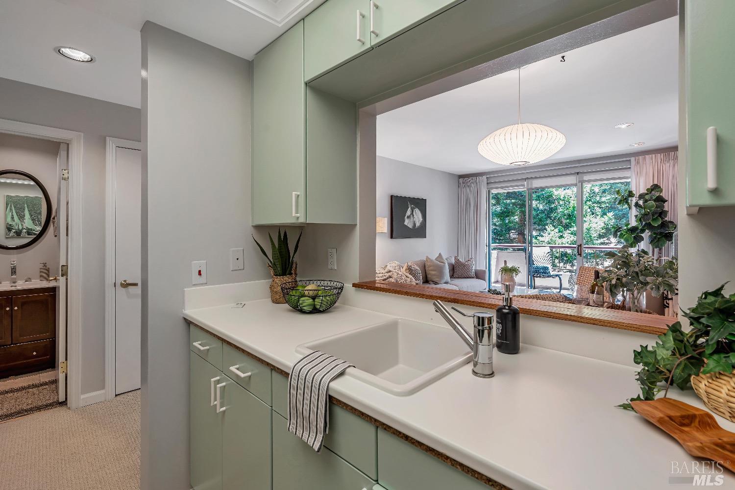 200 Deer Valley Rd #3B