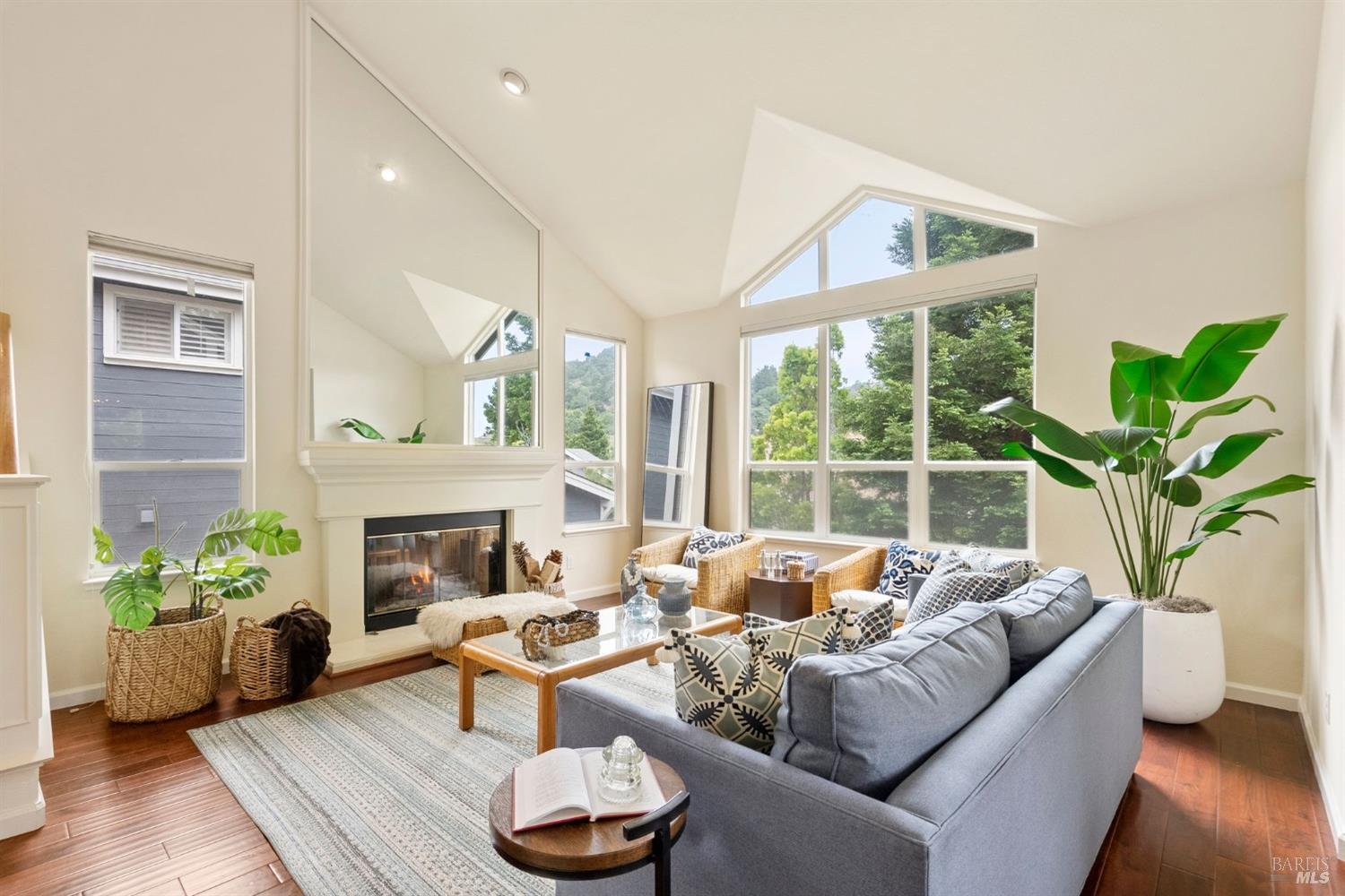 19 Madera Del Presidio Dr