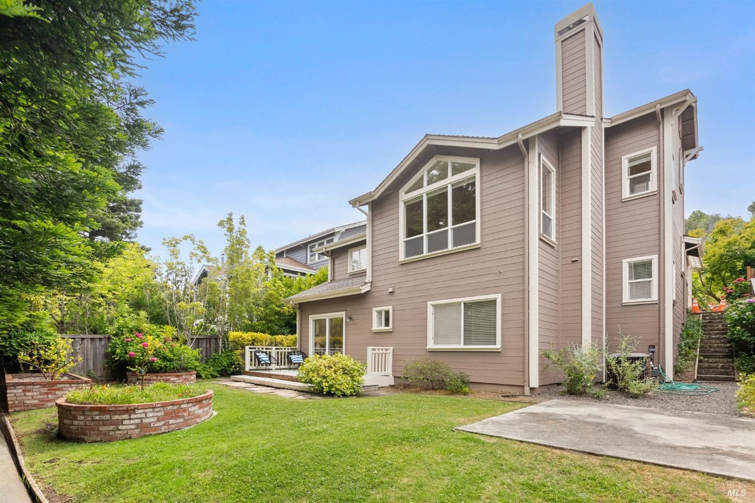 19 Madera Del Presidio Dr