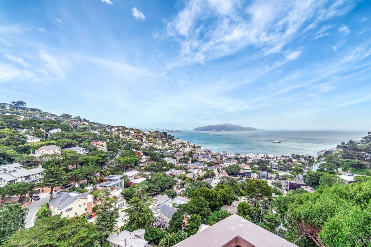 392-394 Sausalito Blvd