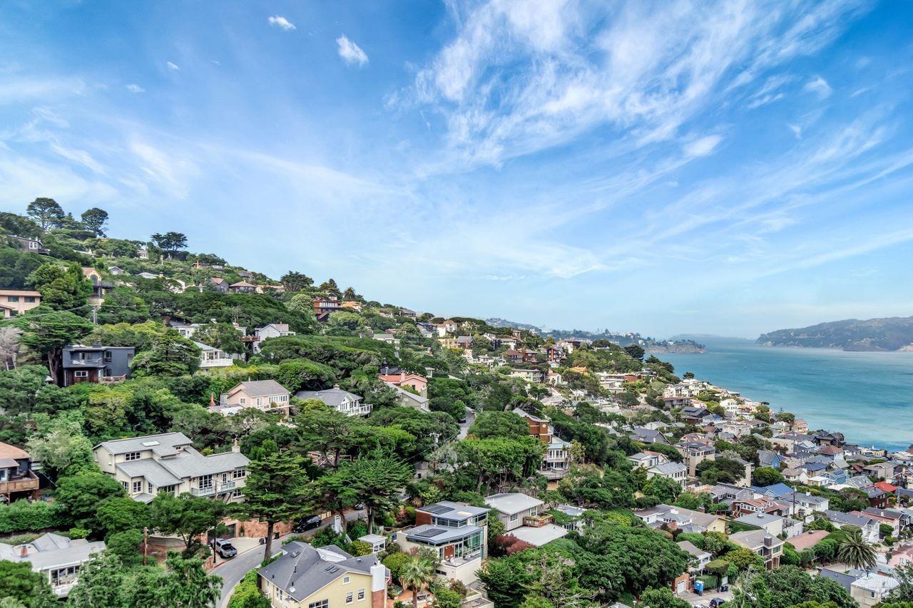 392-394 Sausalito Blvd