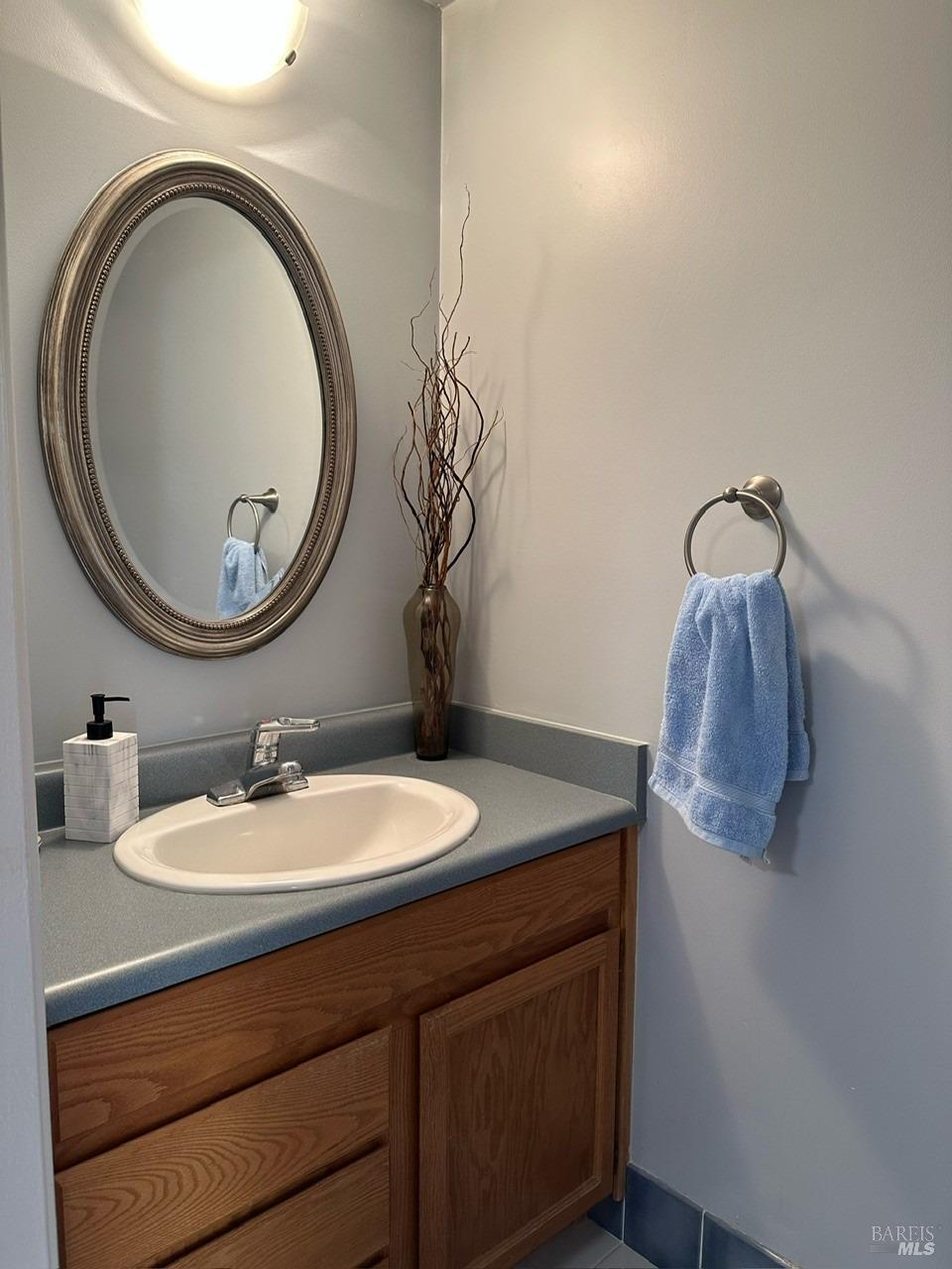 100 Marin Center Dr #51