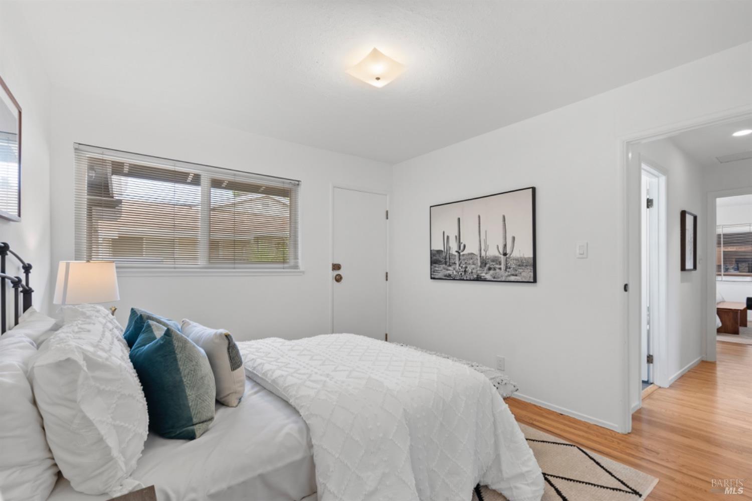 2175 Las Gallinas Ave