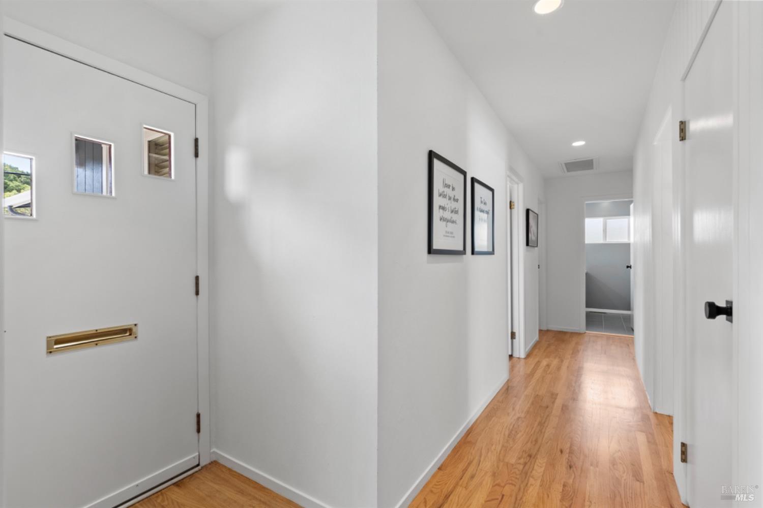 2175 Las Gallinas Ave