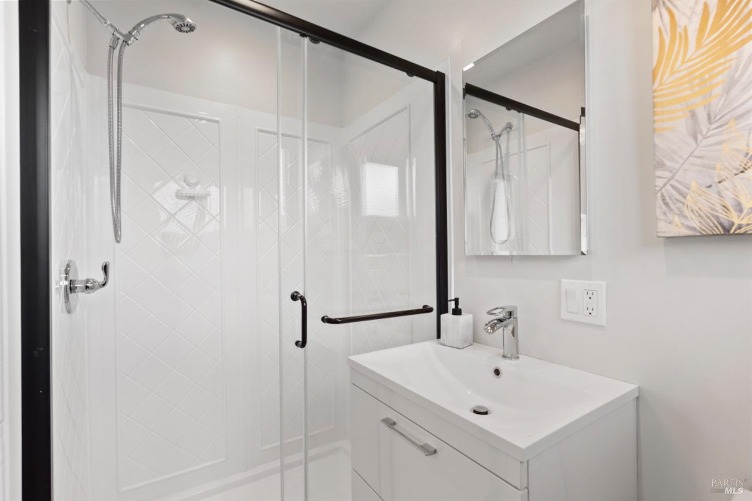 2175 Las Gallinas Ave