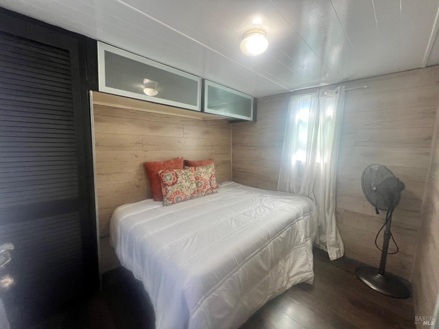 2130 Redwood Hwy #G6