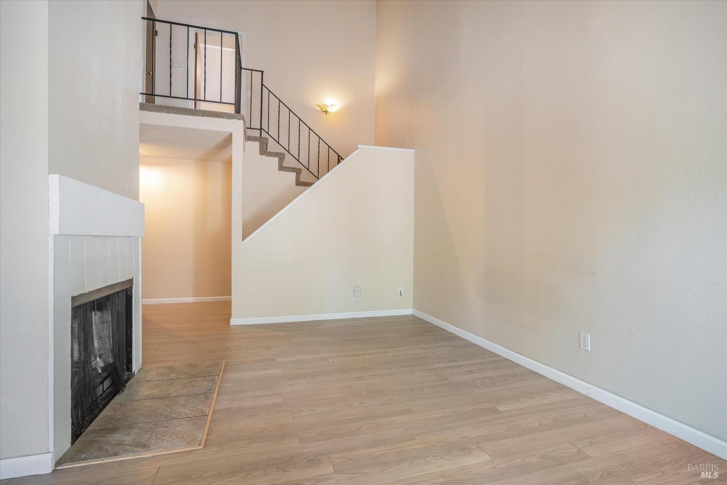 6627 Meadow Pines Ave