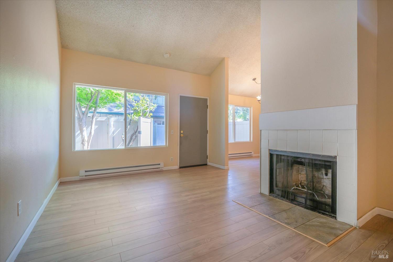 6627 Meadow Pines Ave