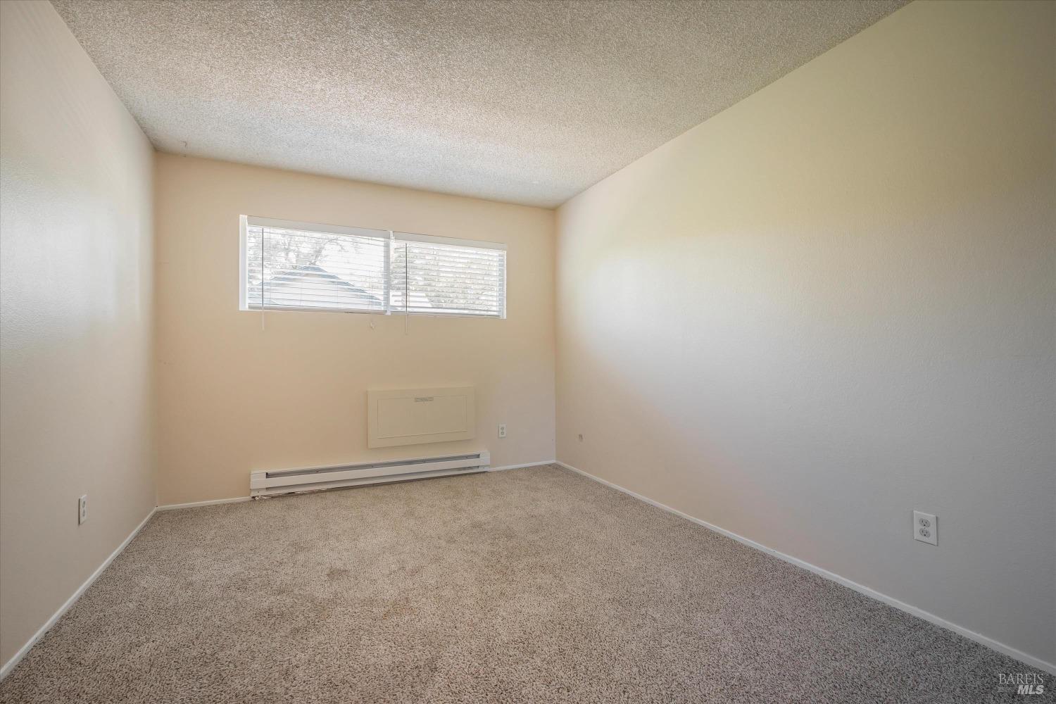 6627 Meadow Pines Ave