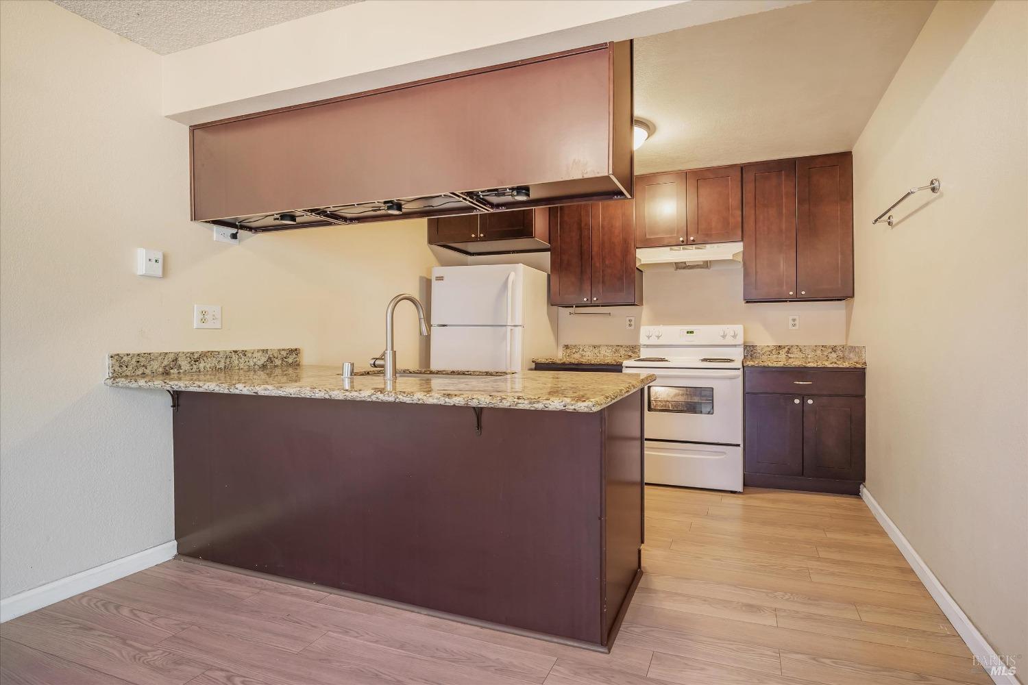 6627 Meadow Pines Ave