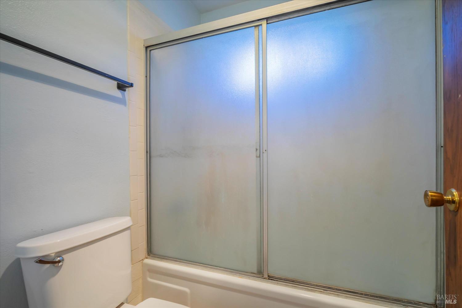 6627 Meadow Pines Ave