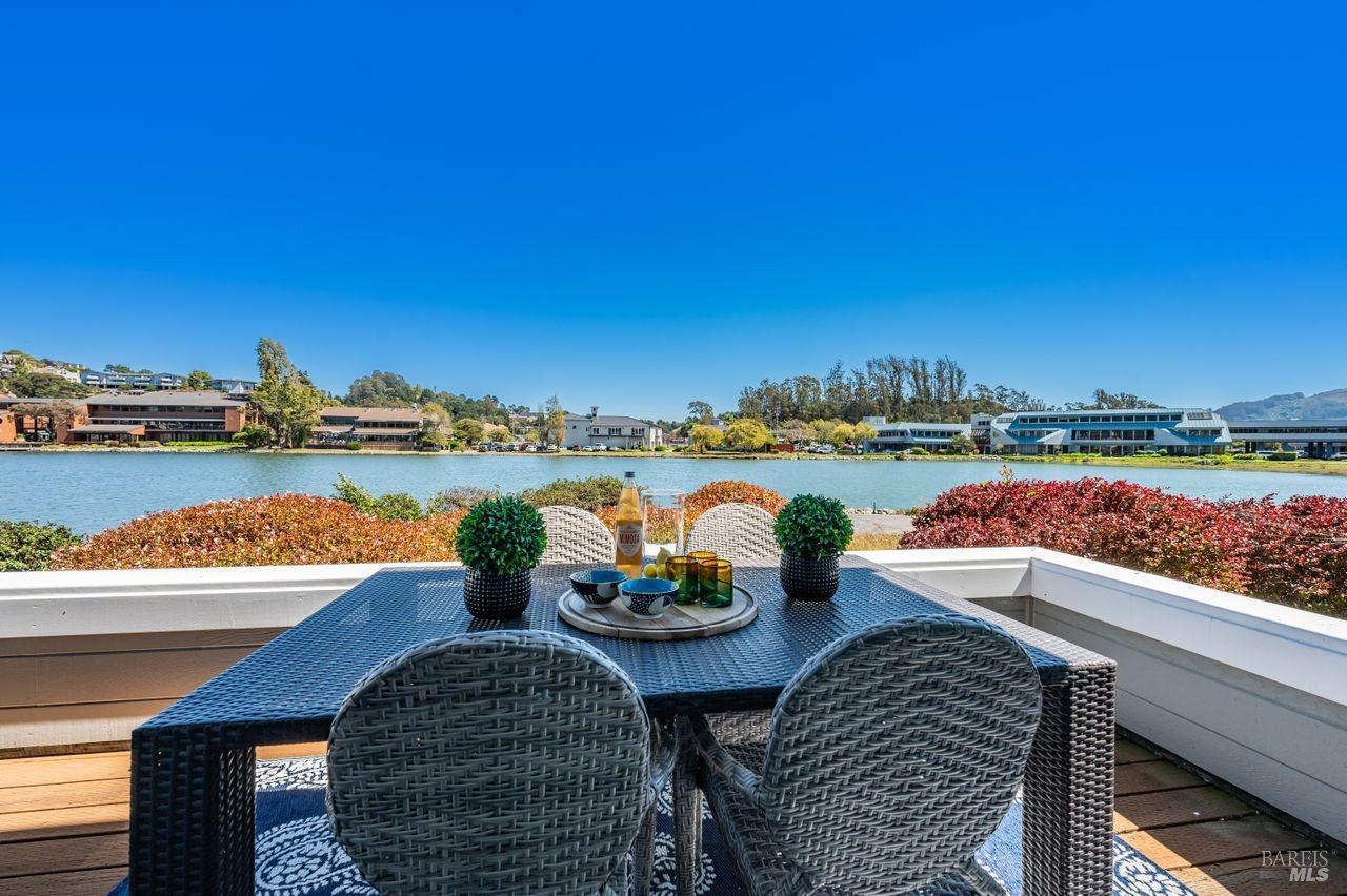 6050 Shelter Bay Ave