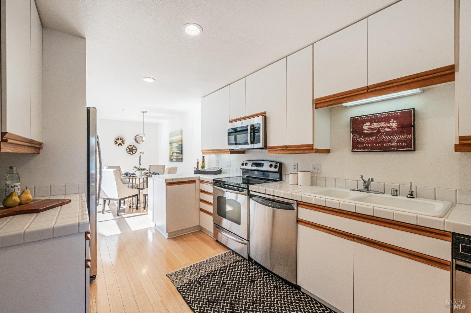 6050 Shelter Bay Ave