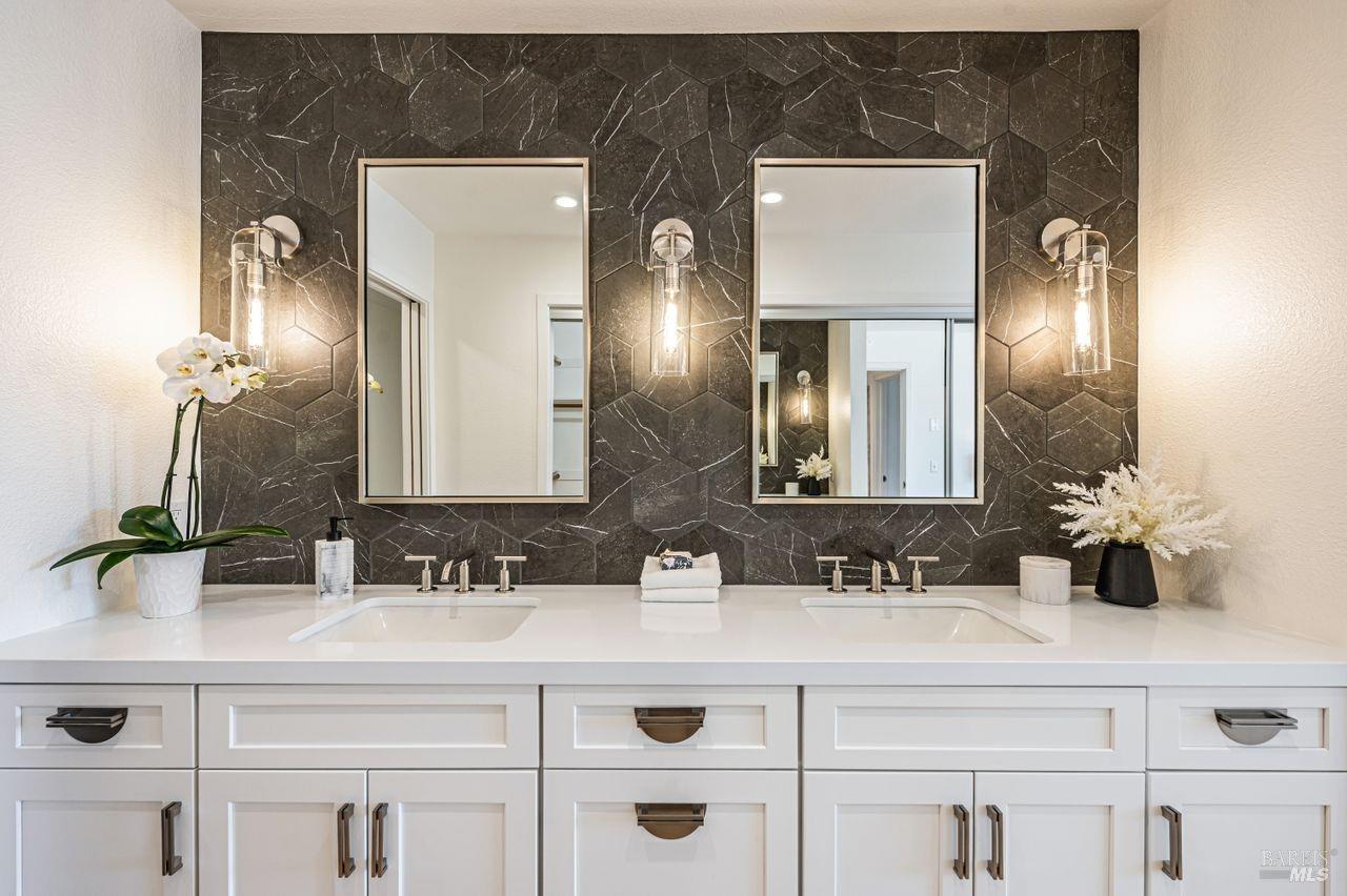 6050 Shelter Bay Ave