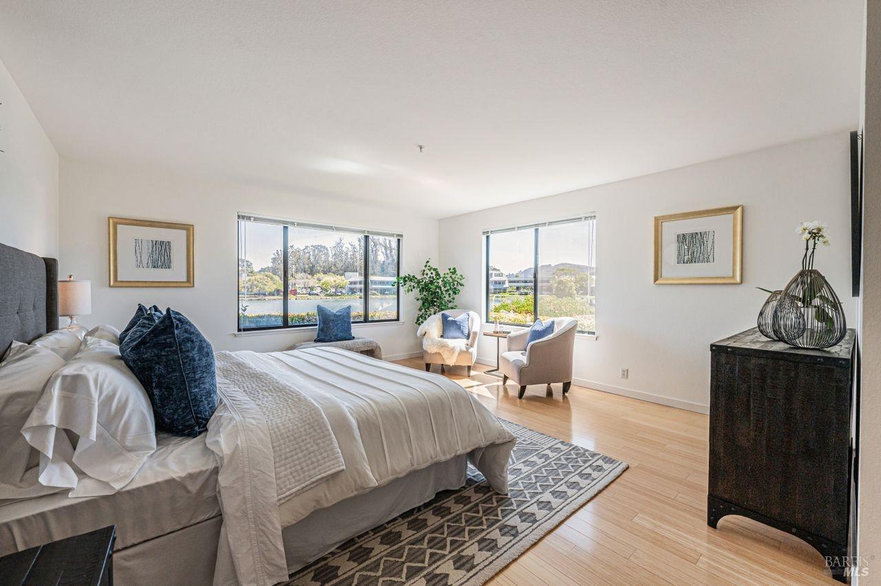 6050 Shelter Bay Ave