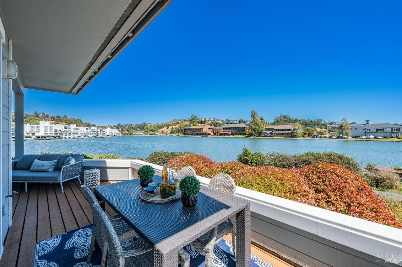 6050 Shelter Bay Ave