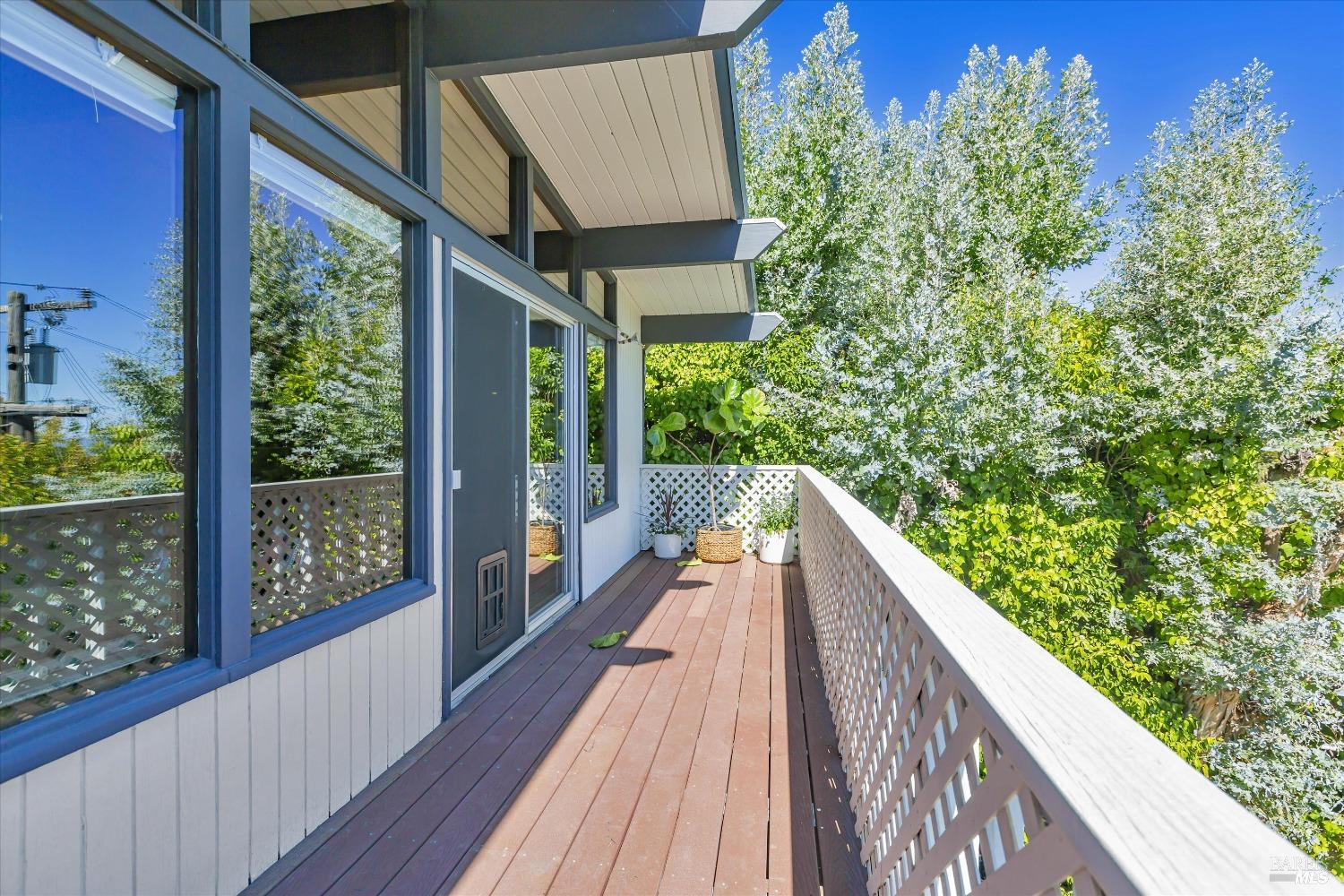 355 Corte Madera Ave