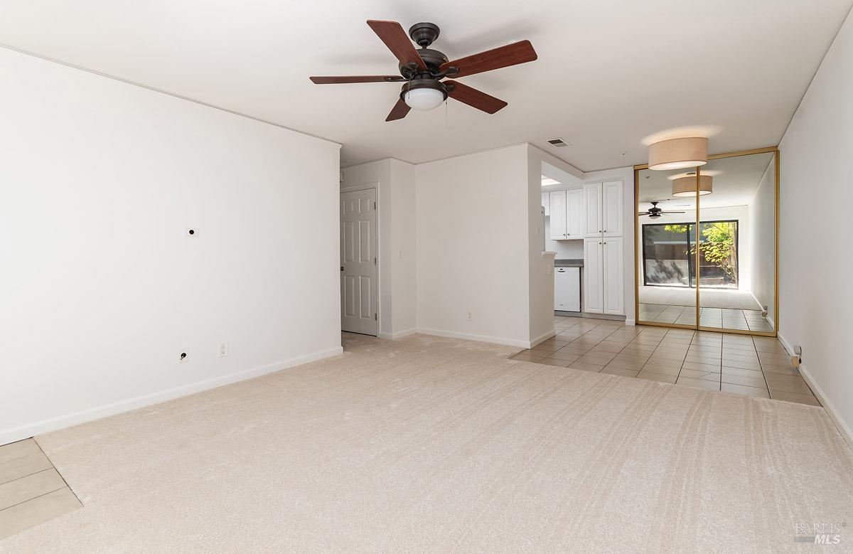 6100 Country Club Dr