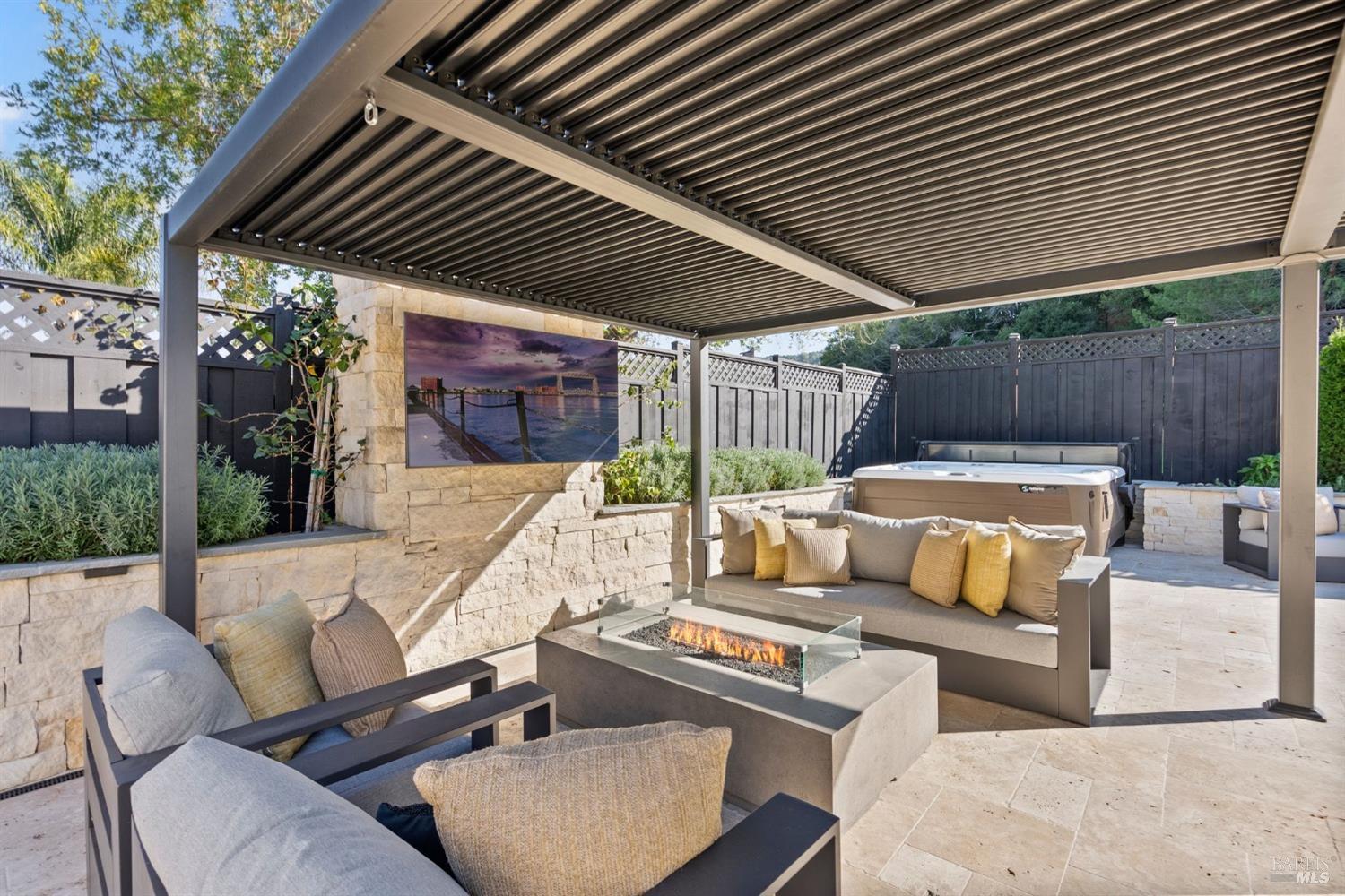 441 Alameda De La Loma