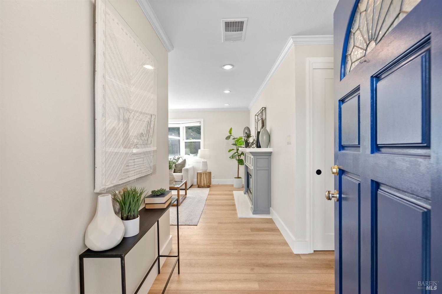 441 Alameda De La Loma