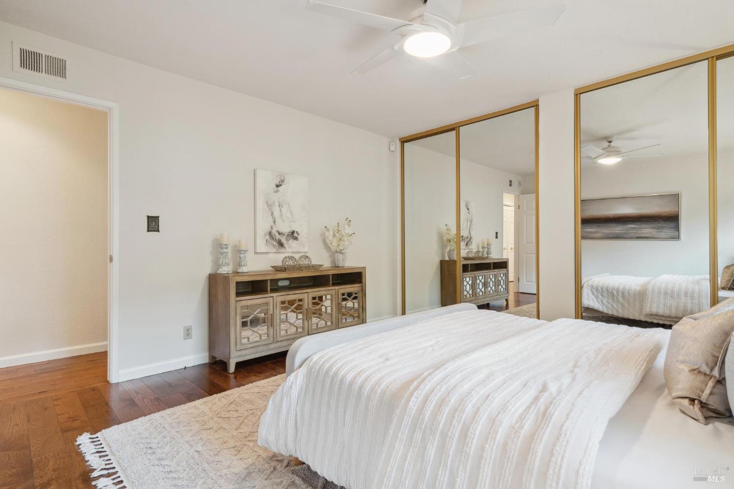 80 Twelveoak Hill Dr