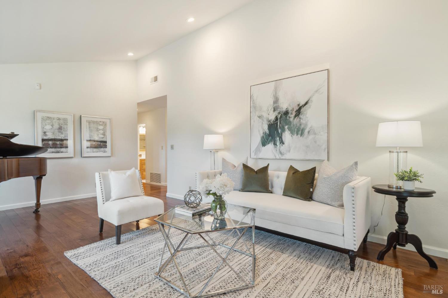 80 Twelveoak Hill Dr