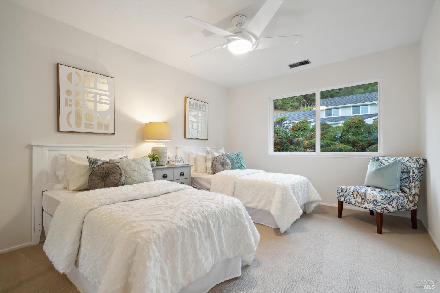 80 Twelveoak Hill Dr