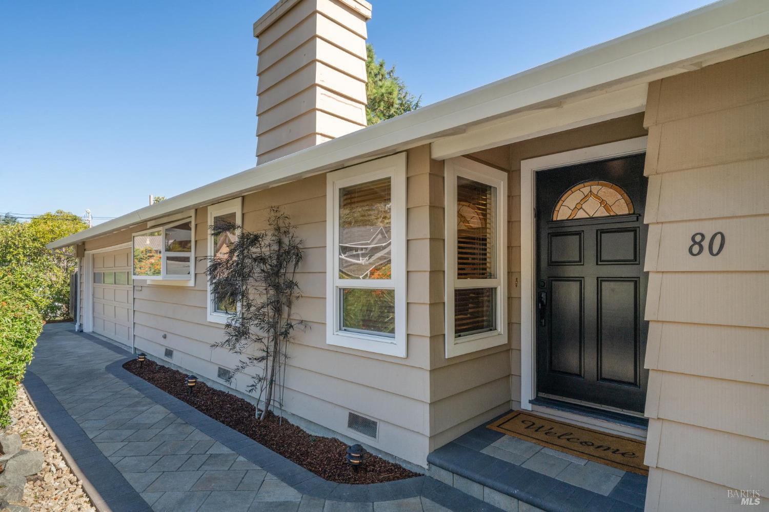 80 Twelveoak Hill Dr