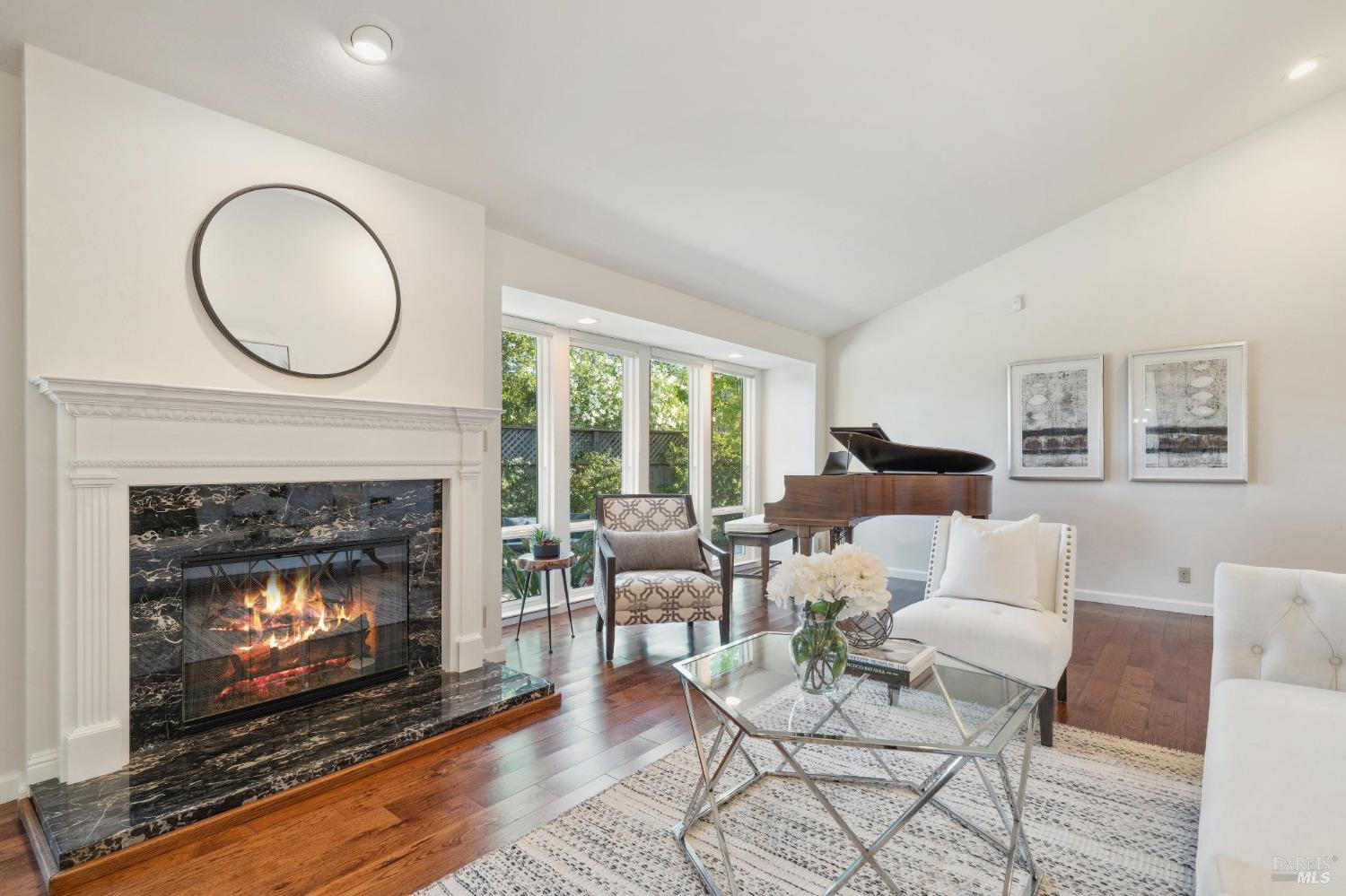 80 Twelveoak Hill Dr