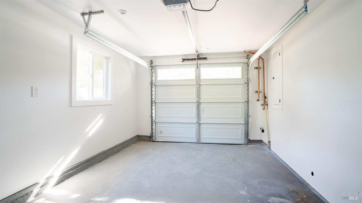 1510 Sir Francis Drake Blvd